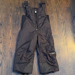 Black 3T snowpants